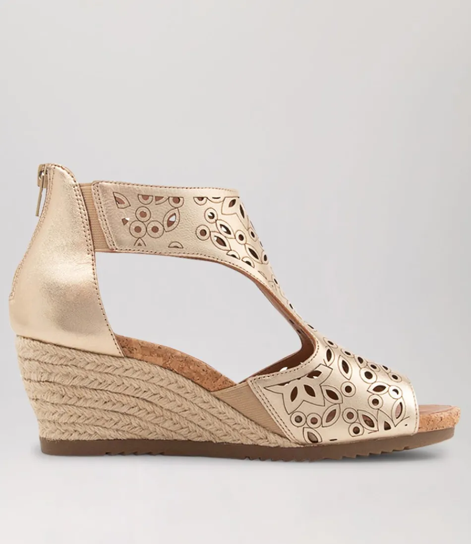 Escarpins Femme en Cuir Platine Albert – Confort Exceptionnel & Style Méditerranéen 

Sandales Souples à Semelle Cordon avec Finitions Cuir Premium - Collection Élégance Estivale 2024 

Modèle Albert - Espadrilles Haut de Gamme pour Femme, Détails Artisanaux & Matériaux Luxueux