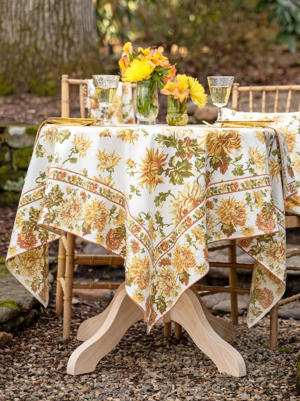 Nappe Antoinette en dentelle délicate - Soldes éclair printaniers chez April Cornell