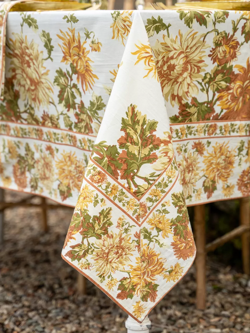 Nappe Antoinette en dentelle délicate - Soldes éclair printaniers chez April Cornell