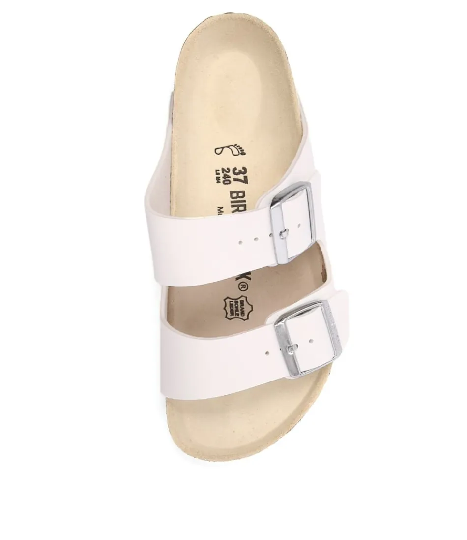 Sandales Femmes BIRKENSTOCK Arizona - Confort Optimal en Birkoflor Blanc  

Modèle Iconique avec Semelle Souple - Édition Limitée Printemps 2024