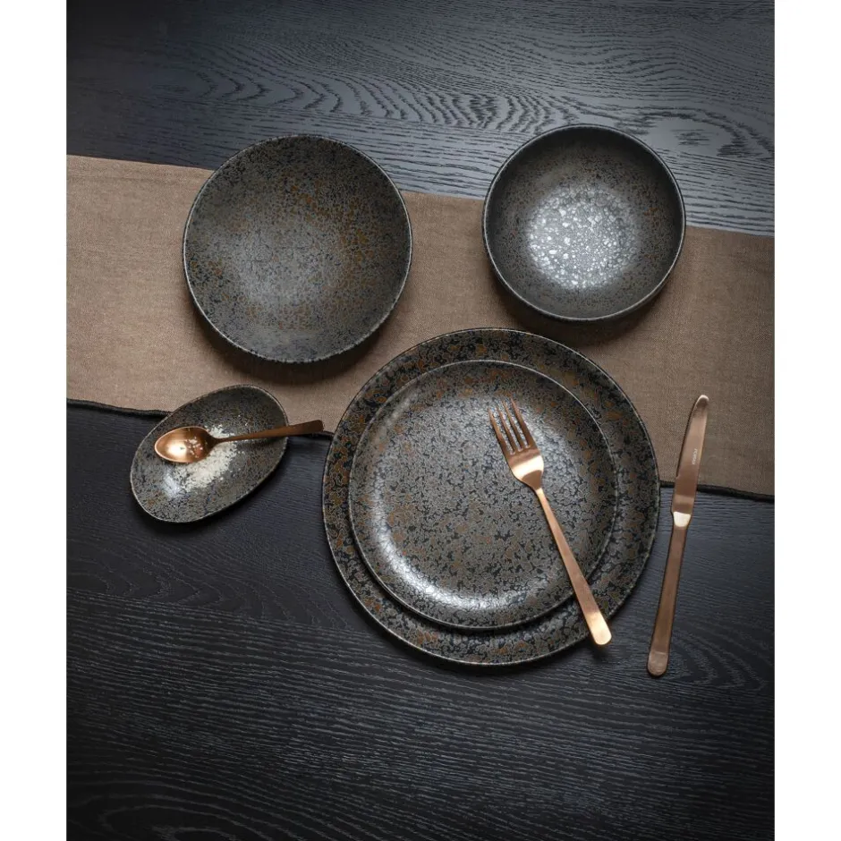 Assiette à dessert en grès Noir intense - Collection Basalt Pomax - Format 21,5 cm de diamètre sur 2,1 cm de hauteur