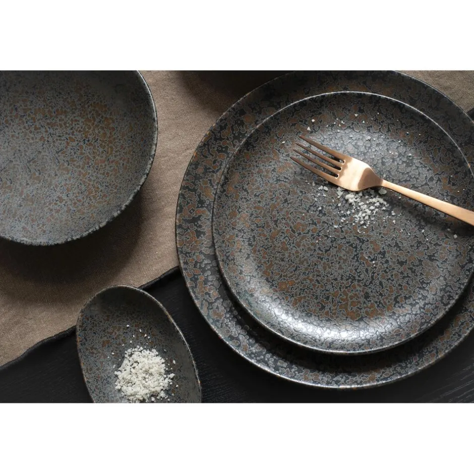 Assiette à dessert en grès Noir intense - Collection Basalt Pomax - Format 21,5 cm de diamètre sur 2,1 cm de hauteur