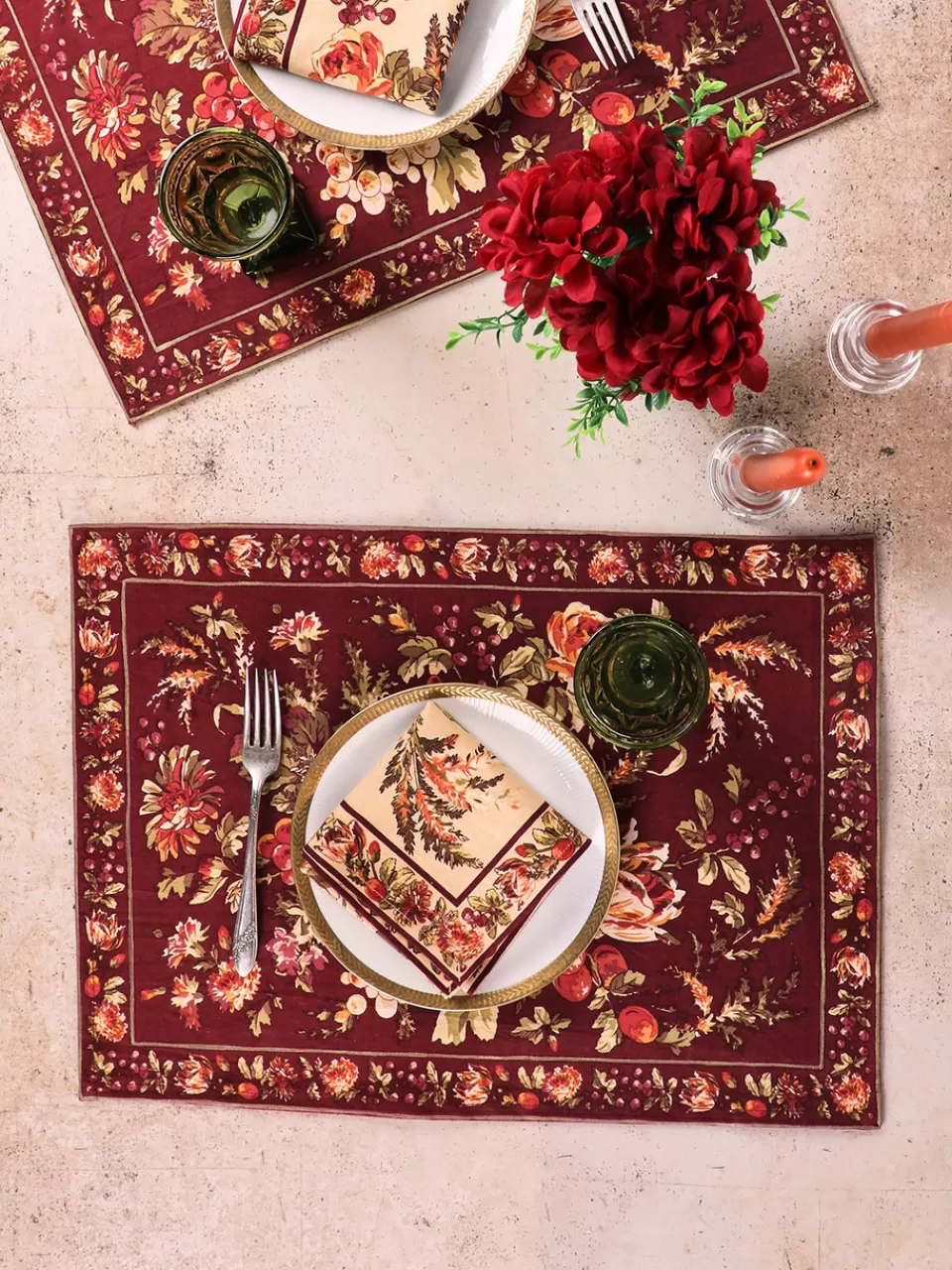 Ensemble de 4 sous-assiettes 