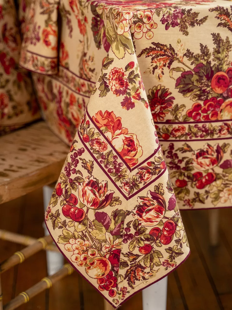 Nappe Printanière Moisson Généreuse - April Cornell, Tendance Délicate pour Tables Accueillantes