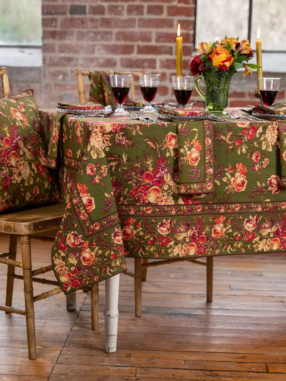 Nappe Moisson Généreuse - Broderie Champêtre Collection April Cornell