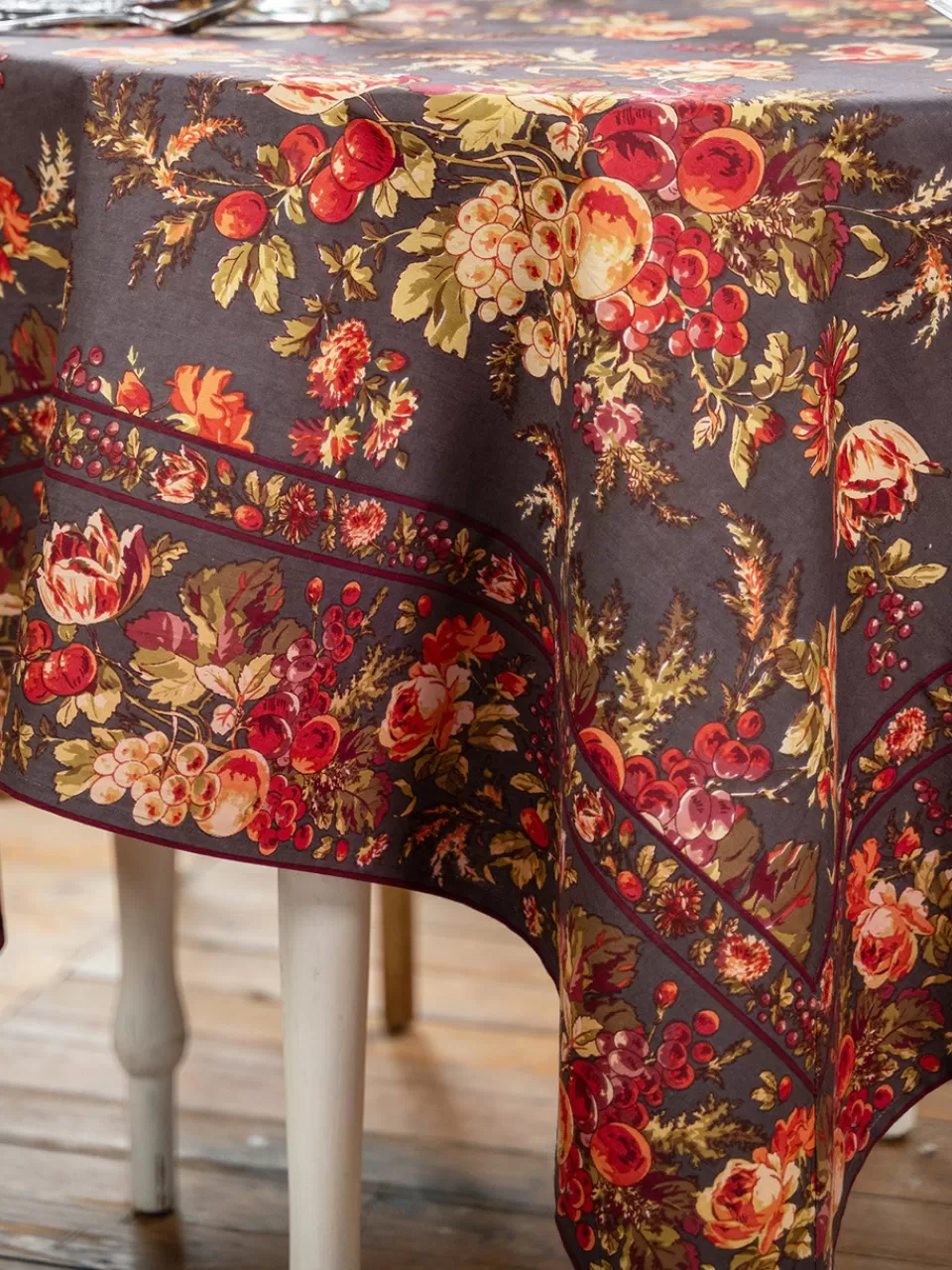 Nappe Printanière Récolte Abondante - Édition Spéciale April Cornell

Nappe Moisson Généreuse – Nouvelle Collection par April Cornell

Nappe Campagne Florale - Création Exclusive April Cornell

Nappe Élégante Moisson Dorée - Édition Limitée April Cornell

Nappe Rustique Abondance - Nouveau Design April Cornell

Nappe Végétale Artistique – Collection Printemps April Cornell

Nappe Jardin d'Automne – Élégance Rustique April Cornell

Nappe Champêtre Récolte – Création Signature April Cornell

Nappe Nature Généreuse – Édition Artisanale April Cornell

Nappe Poétique Moisson – Nouveauté April Cornell