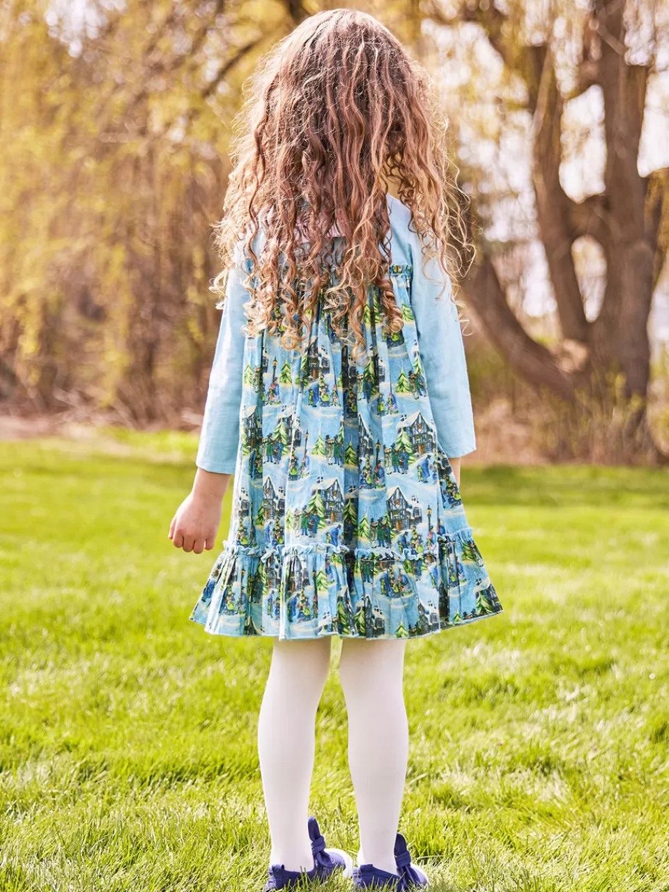 Robe Fête des Filles - Collection Exclusive avec Charme Vintage - Boutique April Cornell  

Élégante Robe Célébration pour Enfants - Broderie Artistique - Création April Cornell  

Robe de Noël Fille - Détails Brodés Main - Nouveauté Printanière April Cornell  

Tenue Festive Enfant avec Motifs Traditionnels - Atelier April Cornell  

Robe Cérémonie Jeune Fille - Inspirations Rétro - Pièce Unique pour Célébrations Hivernales