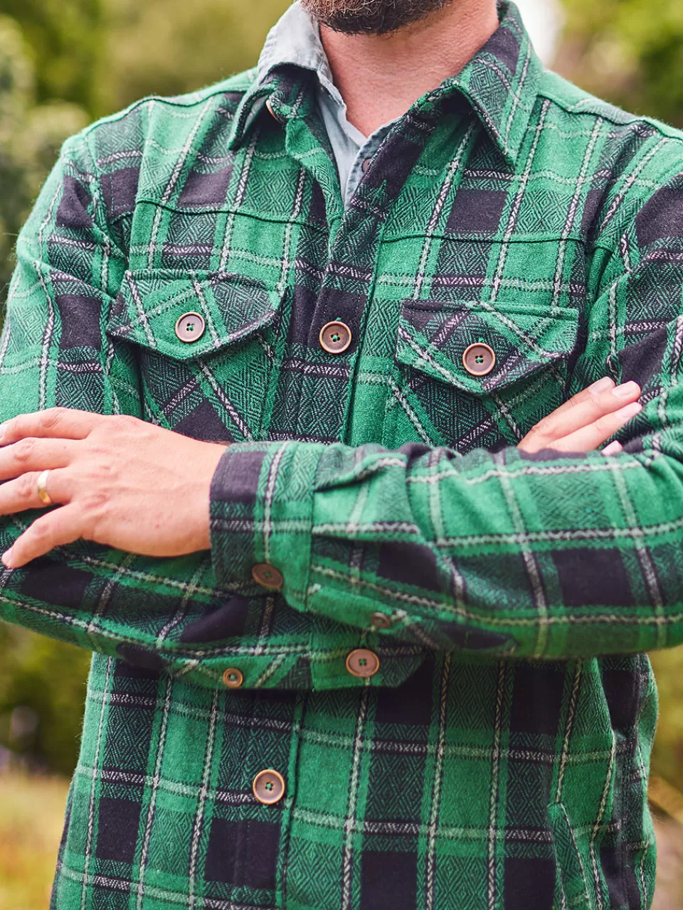 Veste en Laine Douce Style Chalet Campagnard | Élégance Rustique pour Confort Authentique | Boutique April Cornell | Collection Printemps 2024