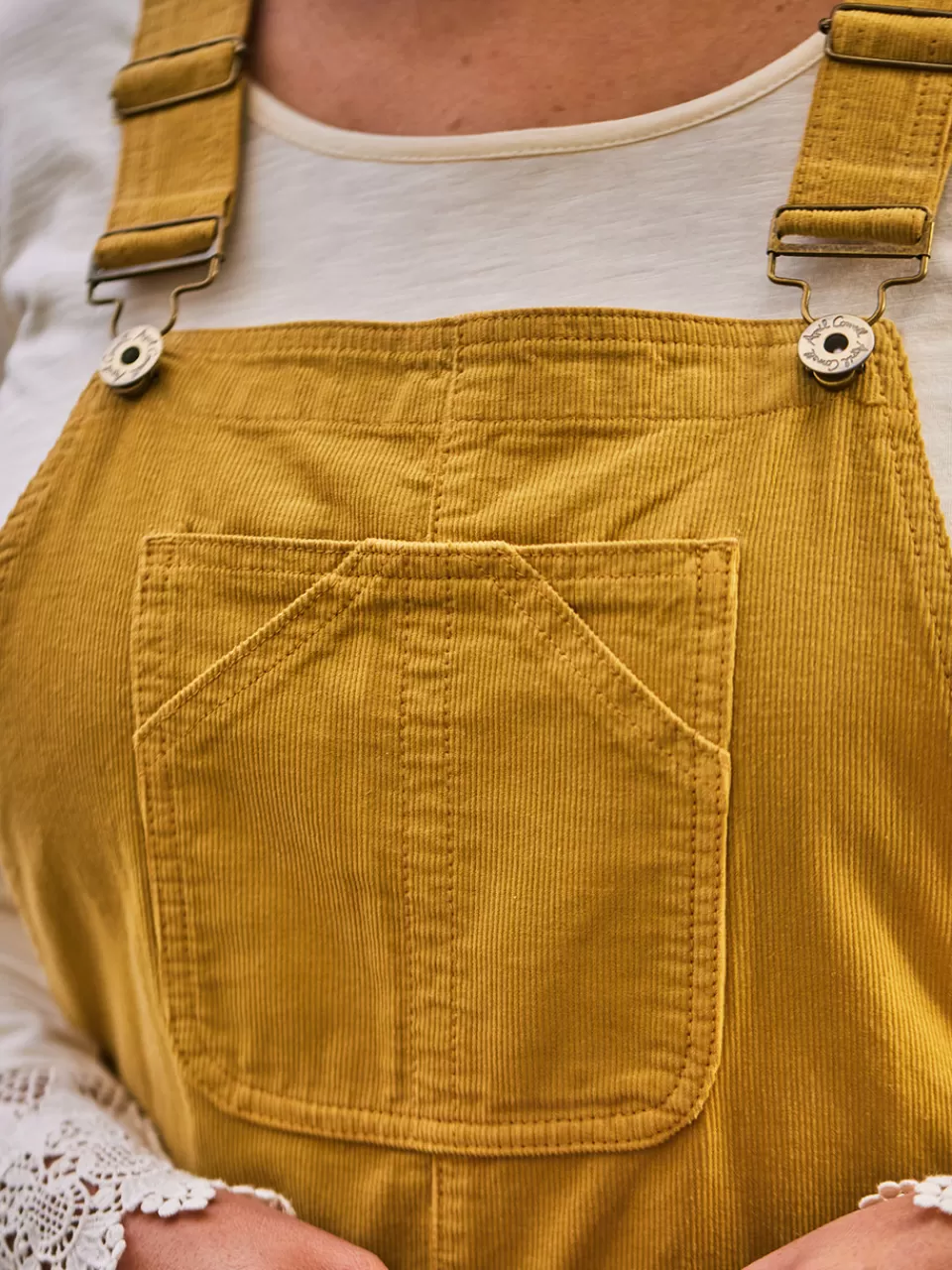 Salopette Femme Rustique en Velours Cordonné | Promo Éclair Exclusivité Avril - Dernières Pièces Disponibles !