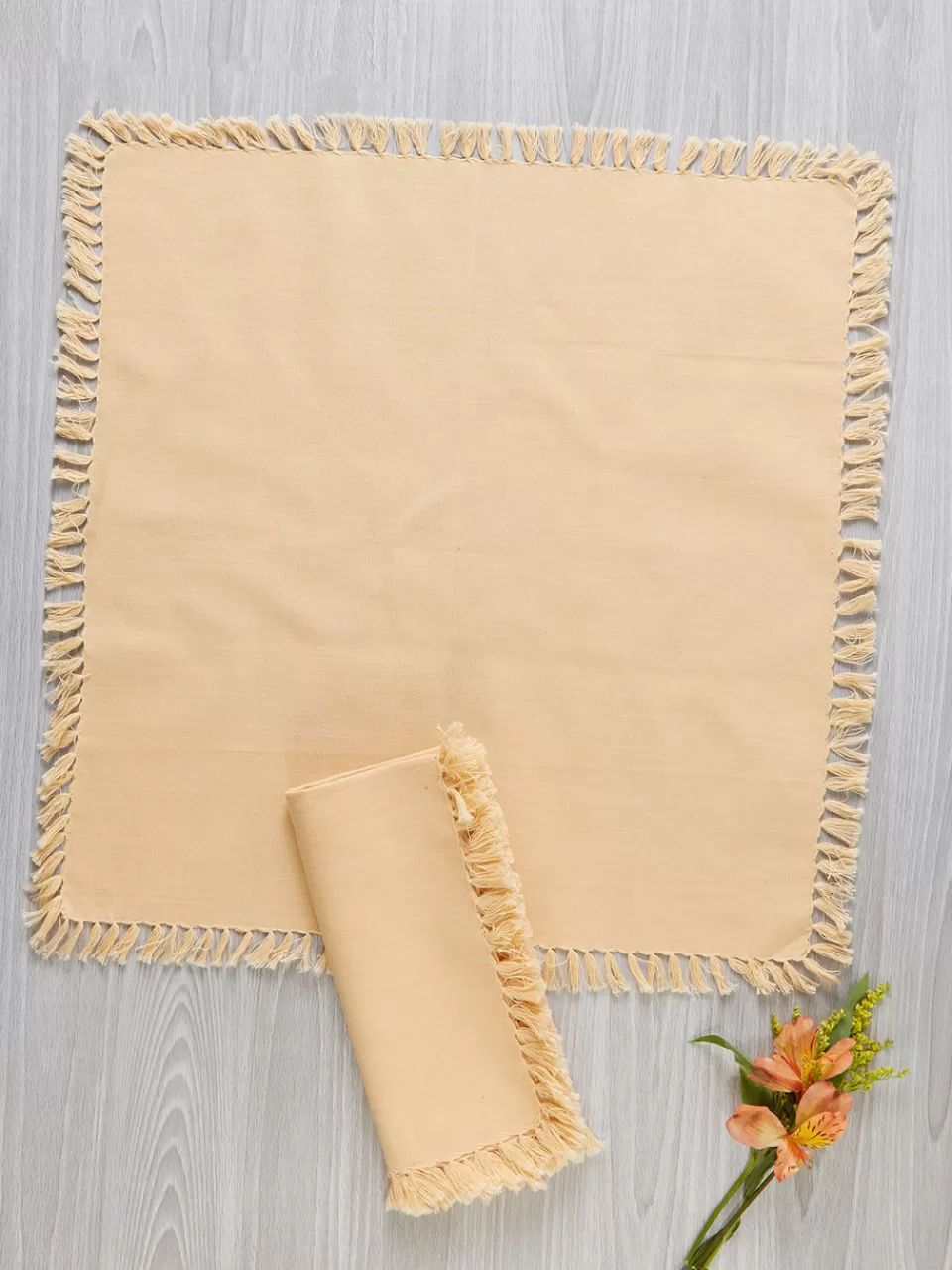 Lot de 4 serviettes de table élégantes en crème – Promotion exclusive April Cornell