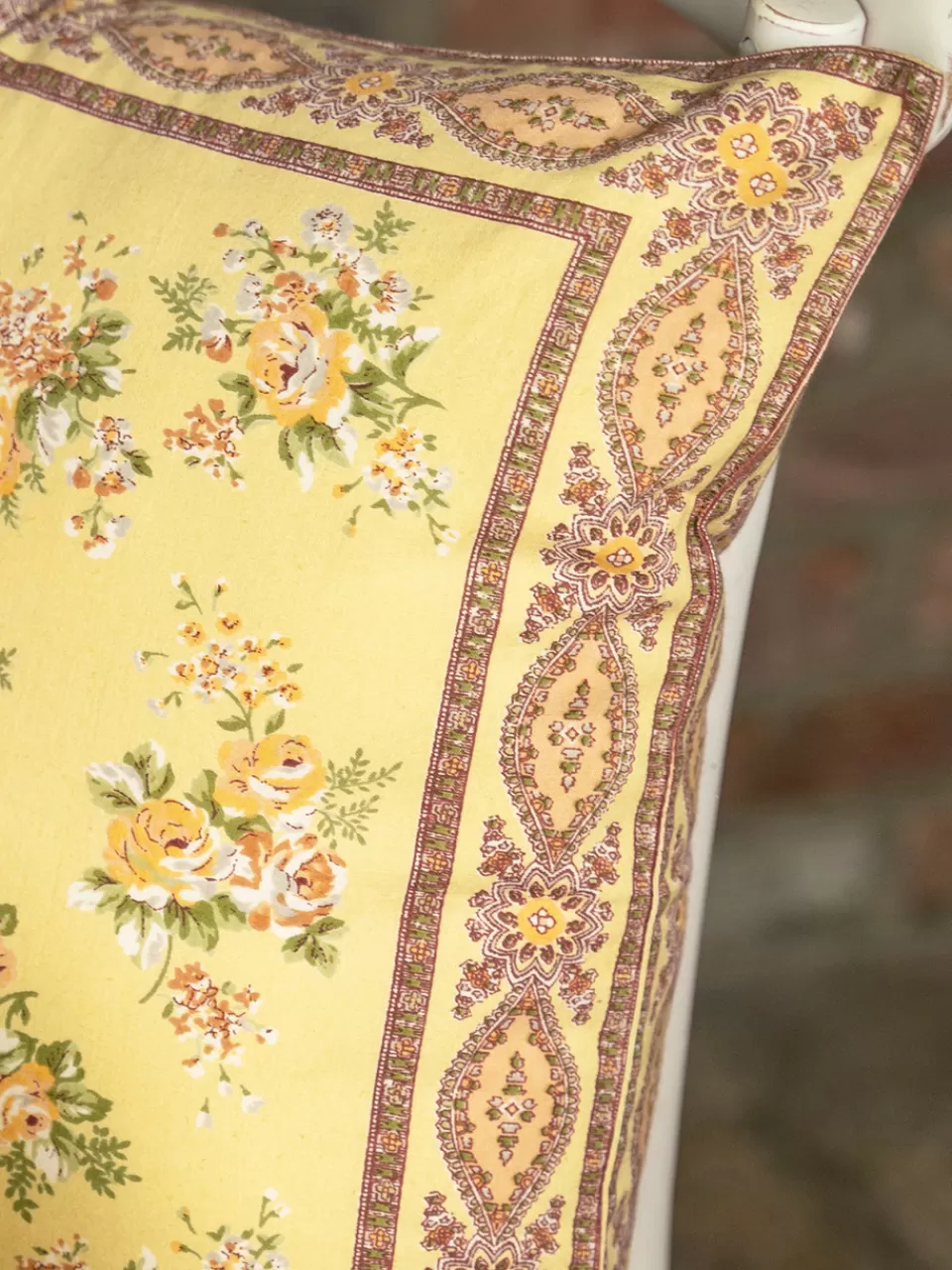 Housse de Coussin Estella - Ton Miel Doré | Édition Printanière April Cornell
