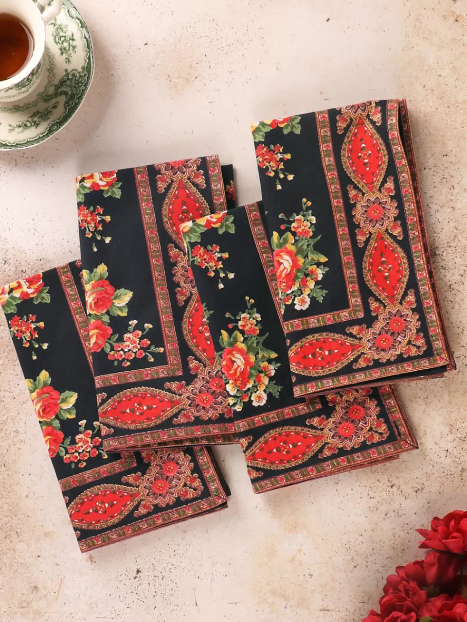 Serviettes Estella - Lot de 4 en Noir Élégant par April Cornell
