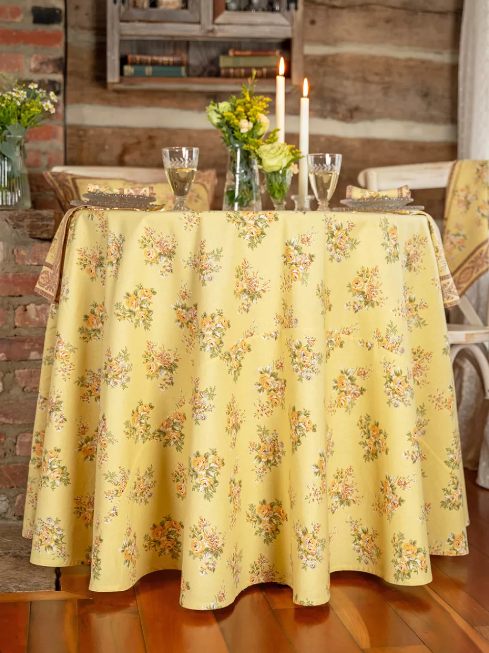 Élégante nappe ronde Estella - Offre exclusive printemps Avril Cornell