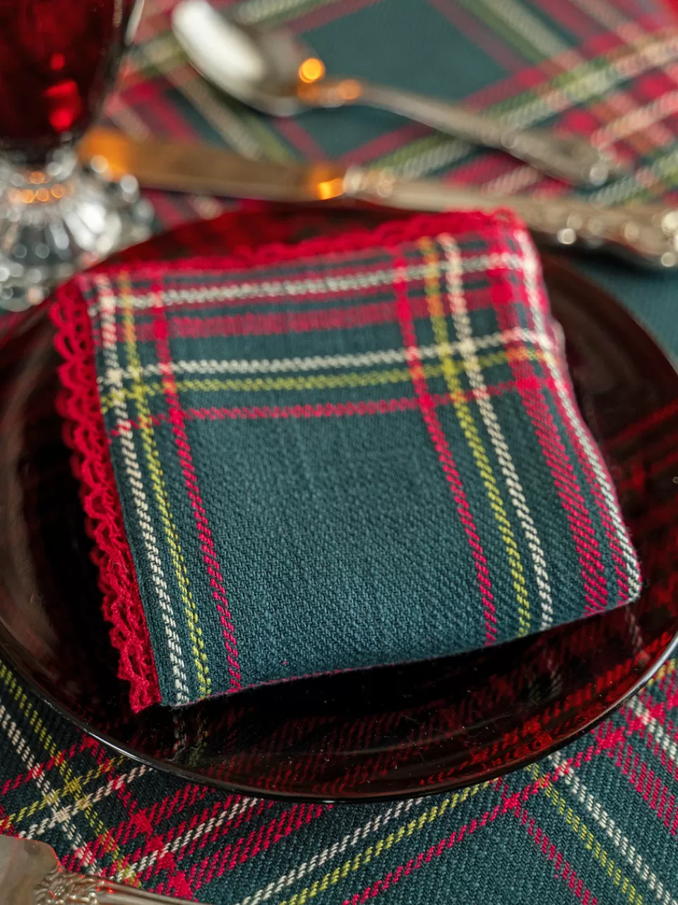 Lot de 4 serviettes en tartan forestier - Motif écossais intemporel pour décoration de table - Collection printanière April Cornell