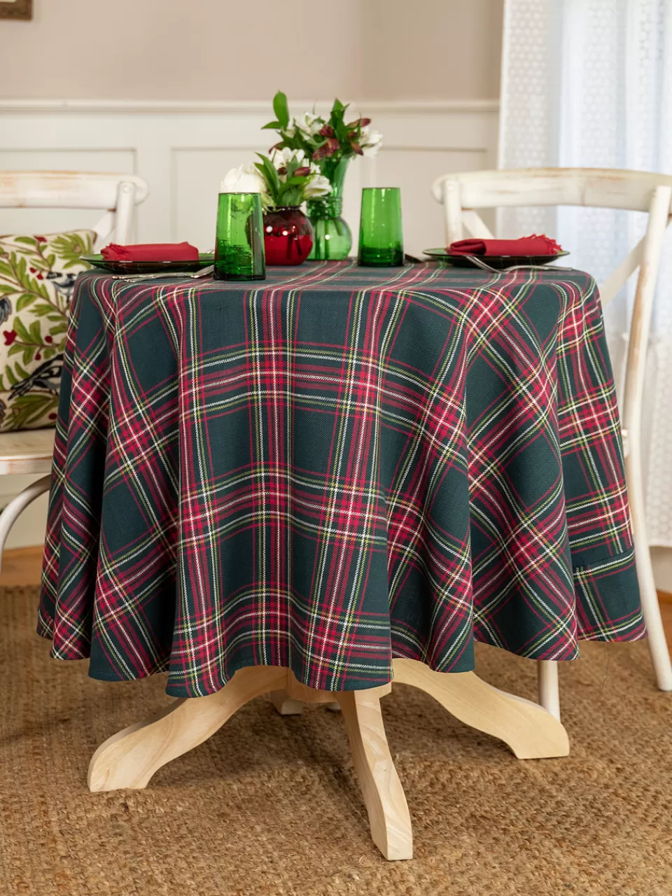 Linges de Table Ronde en Tissu Coton · Motif Écossais Vert Sapin · Décoration Bohème Collection April Cornell