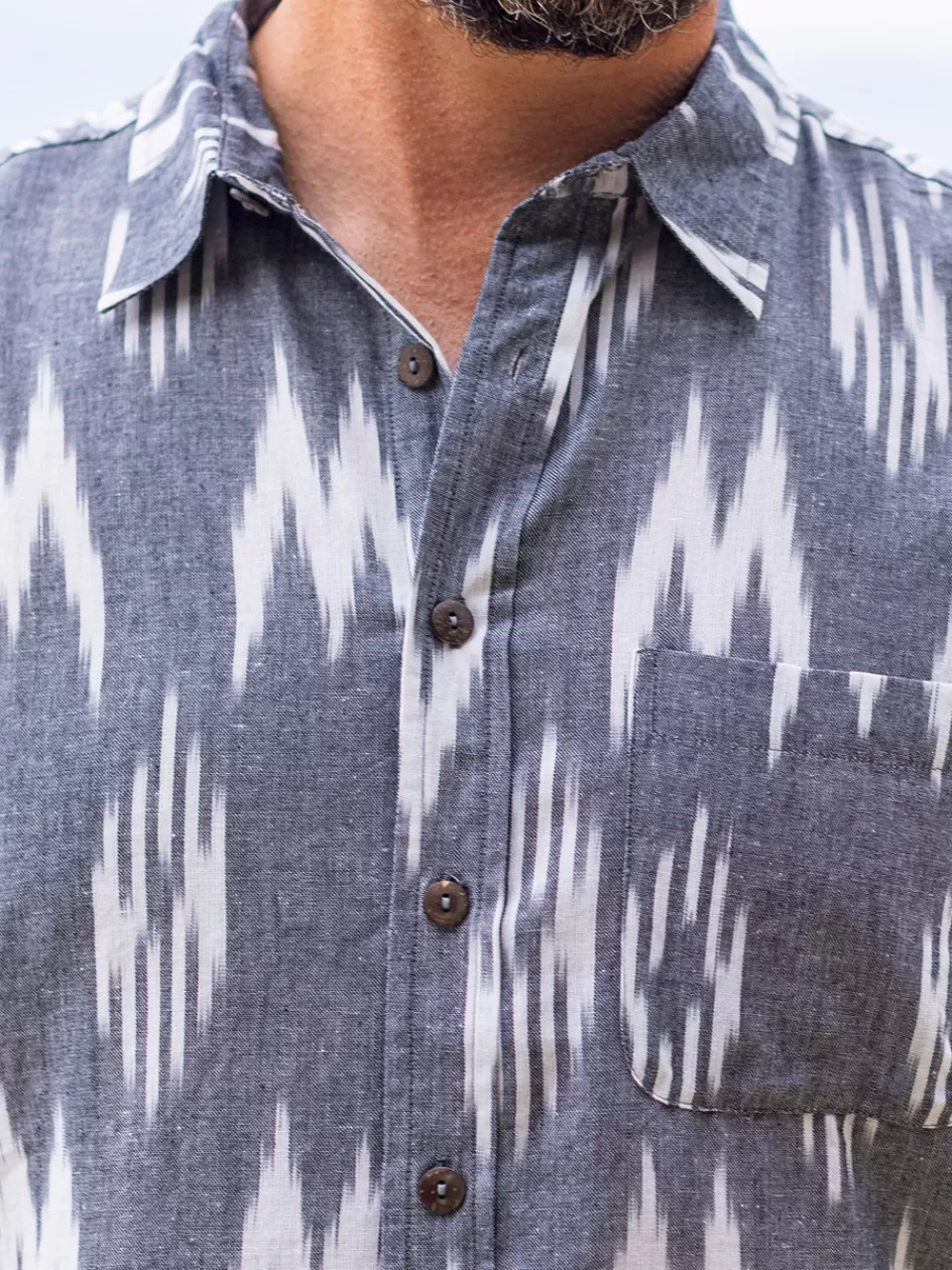 Chemise Élégante Glacier Bay à Motif Ethnique Ikat - Manches Longues Printanières - Collection April Cornell