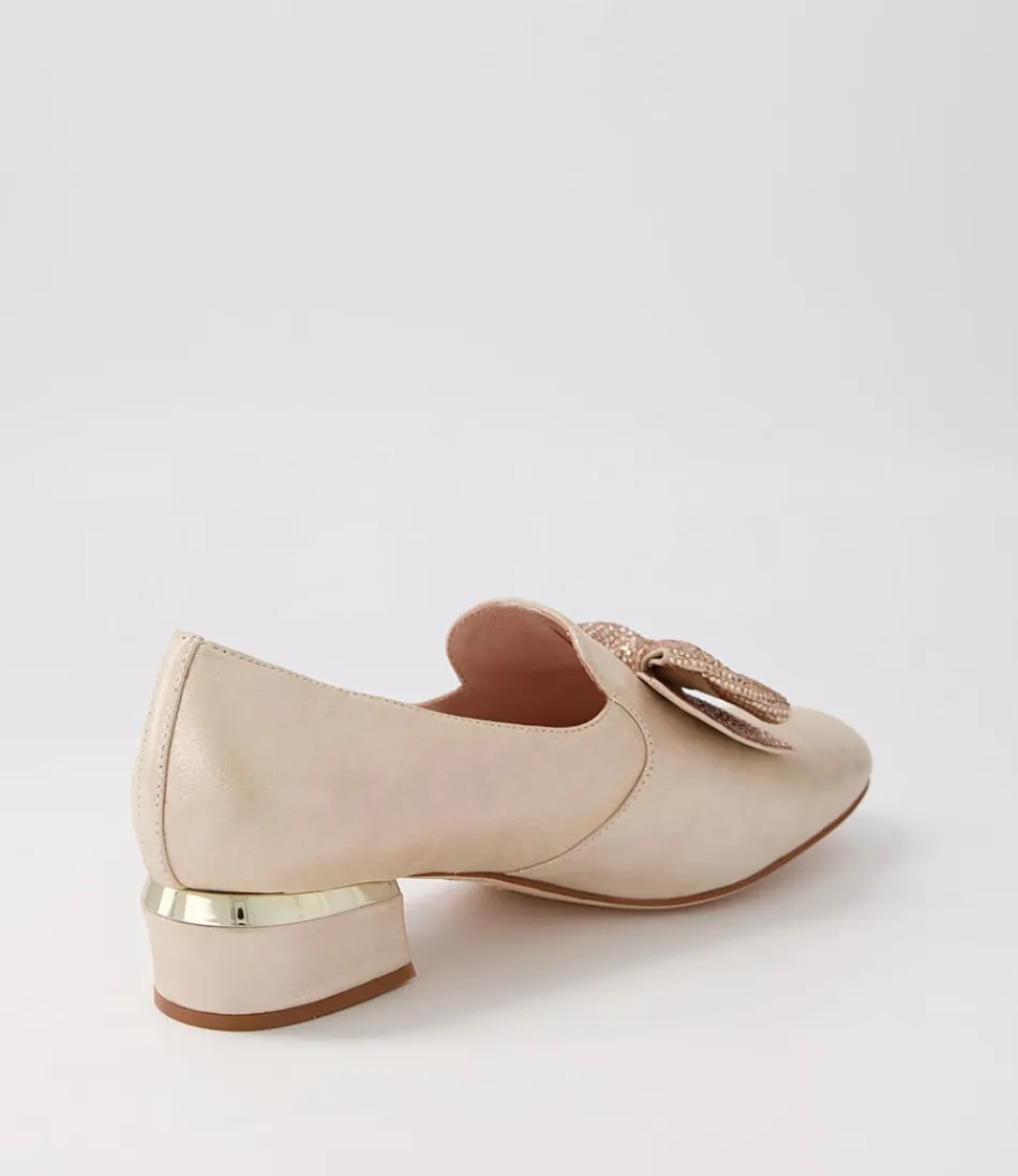 Mocassins élégants pour femme Django & Juliette - Cuir souple grenade rosé, détails perlés et talon bas confortable
