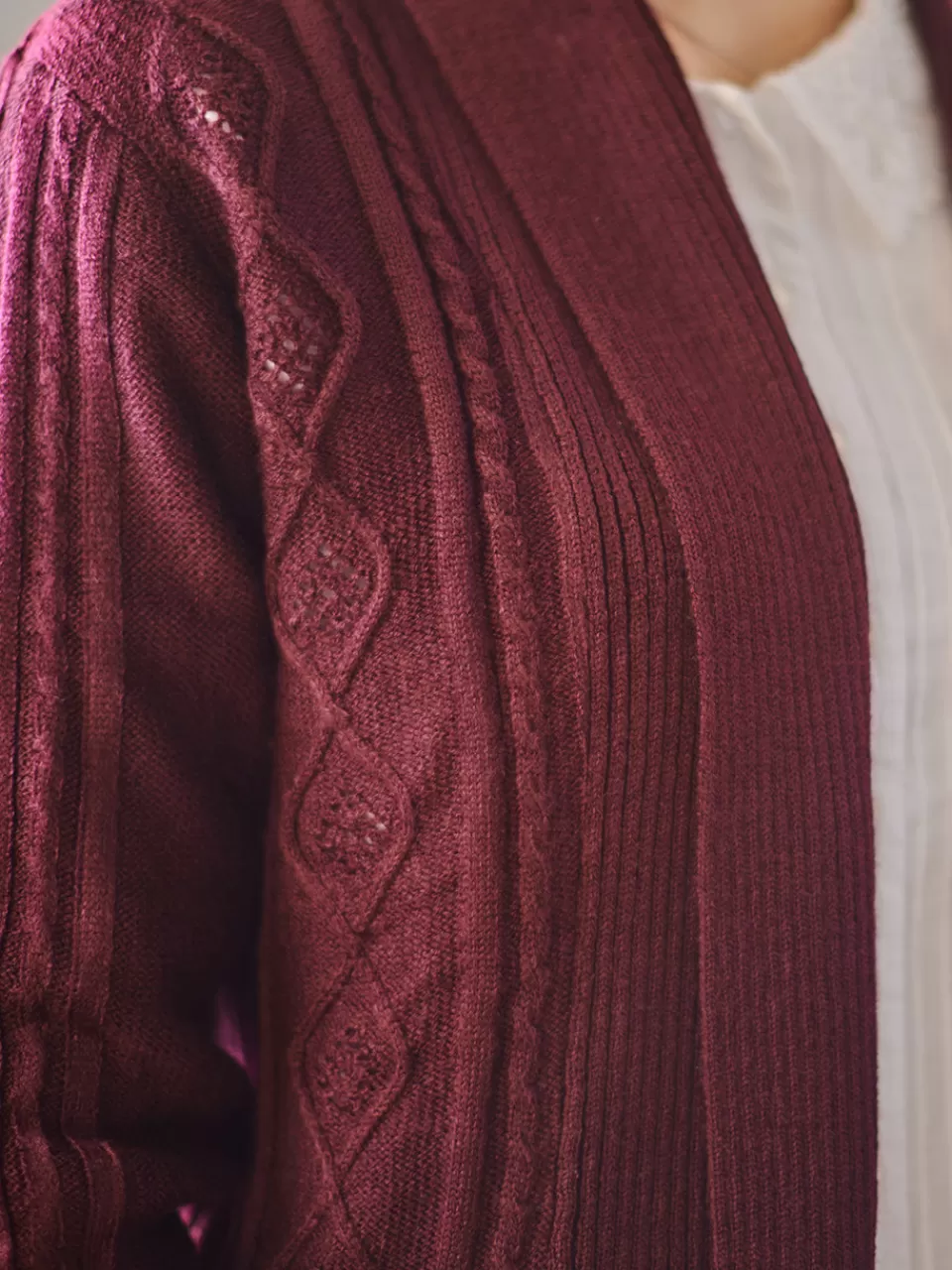 Découvrez le pull doux Haven - Promotion exclusive April Cornell pour la collection printanière