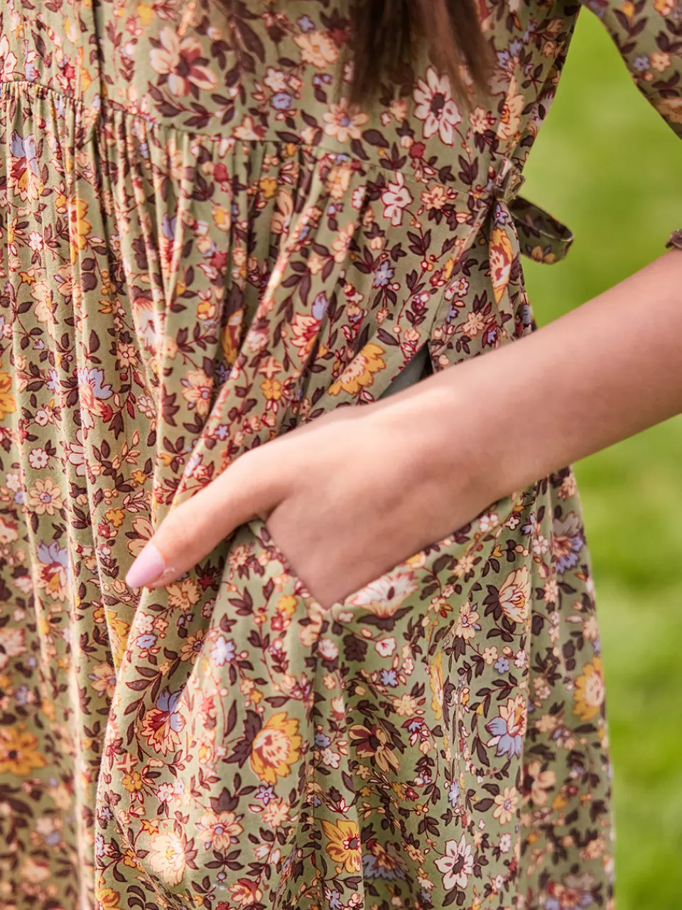 Robe printemps-été Heather pour jeune femme - Nuances discrètes et coupe raffinée | Collection exclusive disponible chez April Cornell
