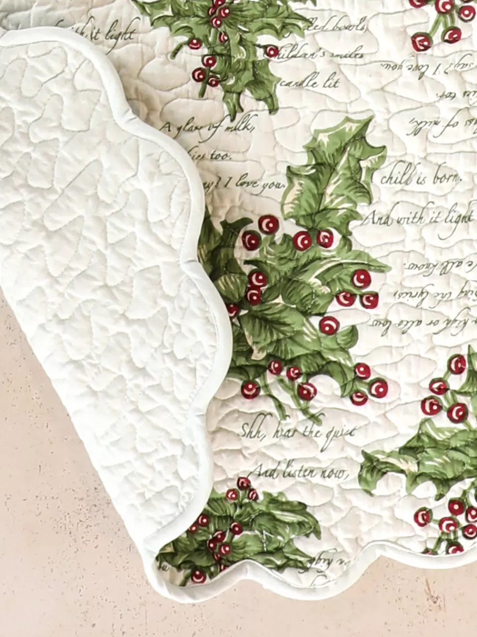 April Cornell - Set de table matelassé Holly Song en écru, lot de 4 pièces - Prix doux pour votre déco de table