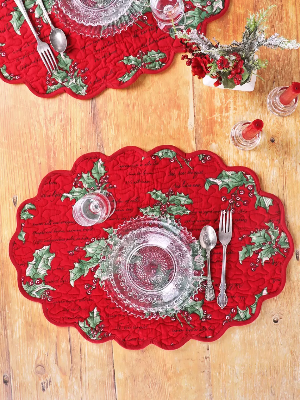 Set de 4 napperons matelassés Holly Song - Rouge bordeaux^Collection exclusive April Cornell en promotion