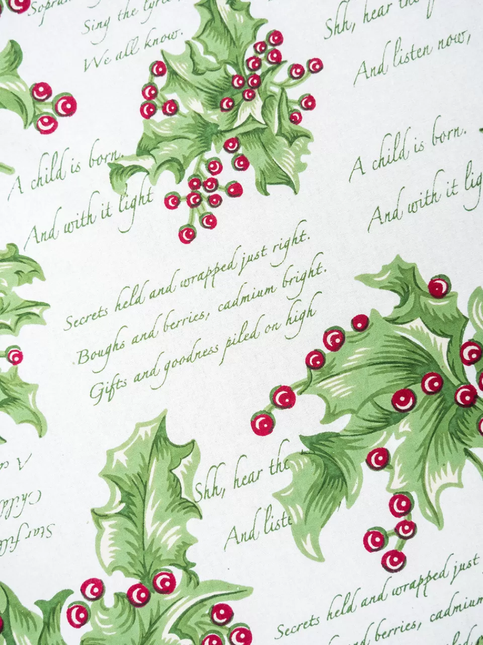 Nappe Ronde Décorative Holly Song – Soldes Printanières chez April Cornell