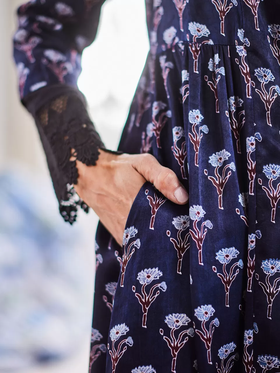 Robe d'Été Élégante | Collection Exclusive Avril Cornell - Promotion Éphémère