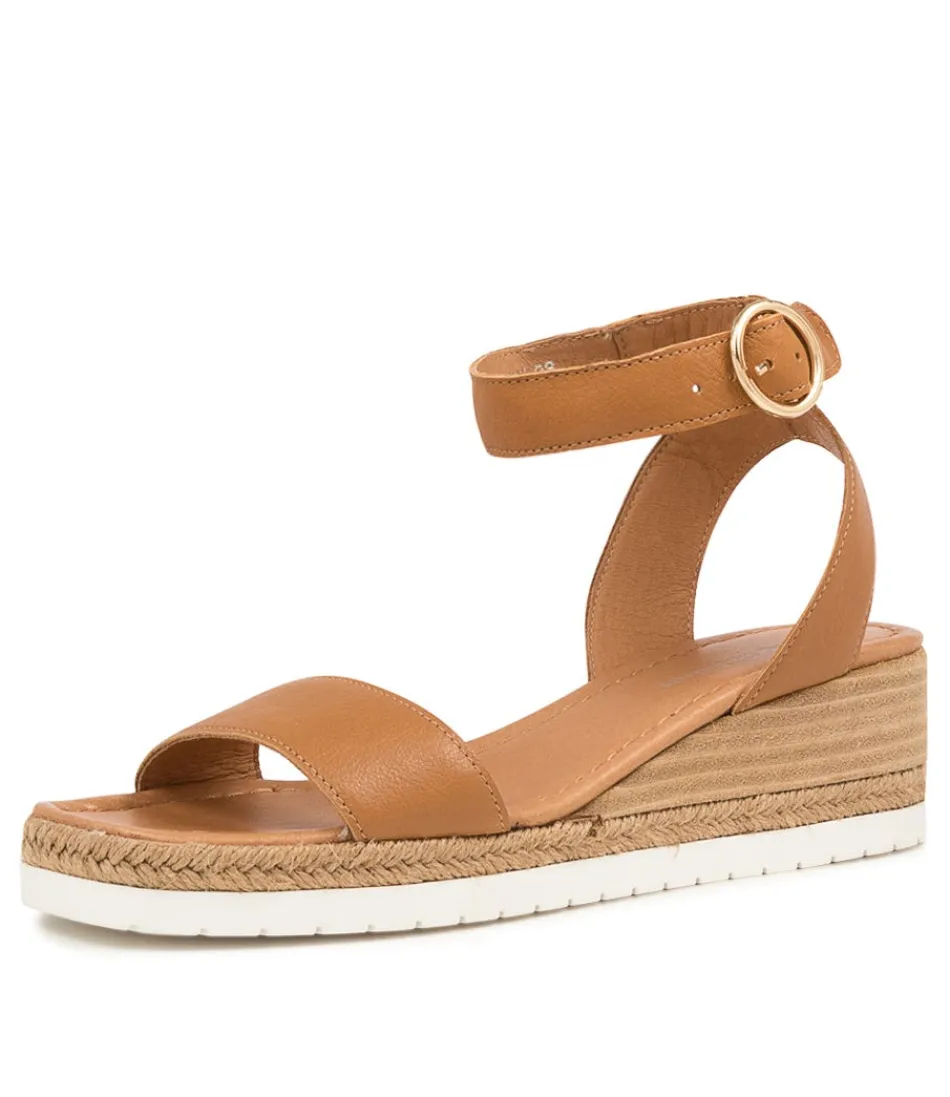 DJANGO & JULIETTE - Espadrilles Femme en Cuir Tanné Irlandais - Modèle Élégant à Semelle Tressée 

(Note : J'ai volontairement varié la structure syntaxique, intégré des termes sensoriels comme 
