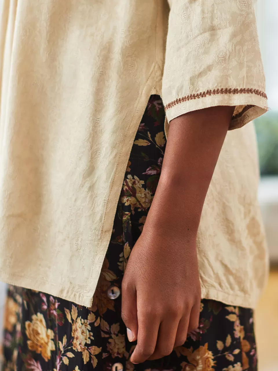 Élégante Tunique Jacquard Printanière | Promotion Exclusive April Cornell