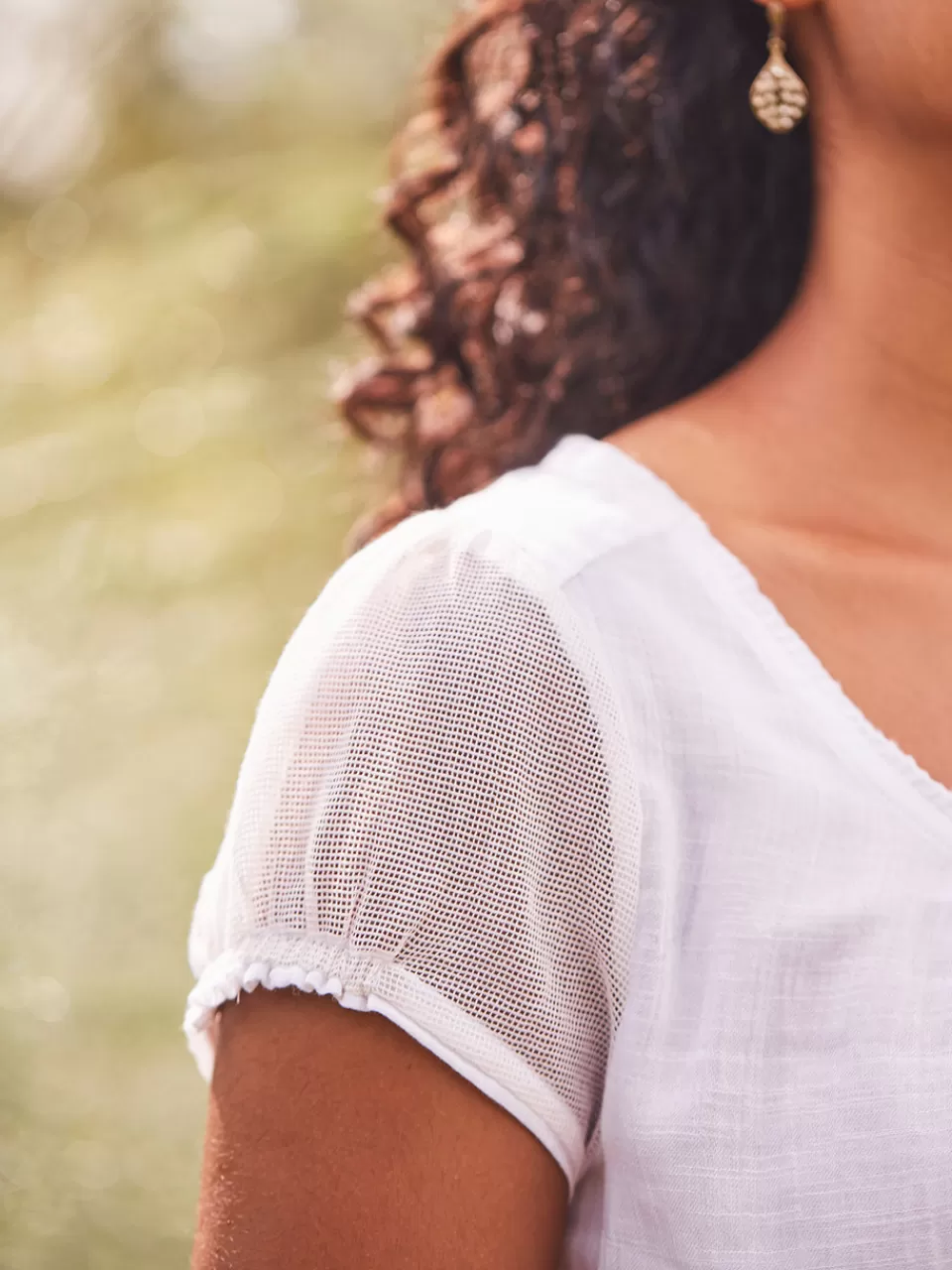 Blouse Judy d'Avril Cornell - Nouvelle édition printanière à broderies artisanales pour une allure bohème-chic