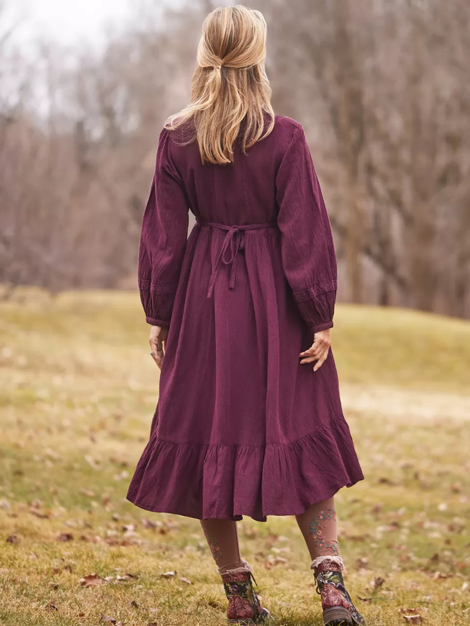 Robe Céleste Brodée Main - Création Exclusive Avril Cornell
