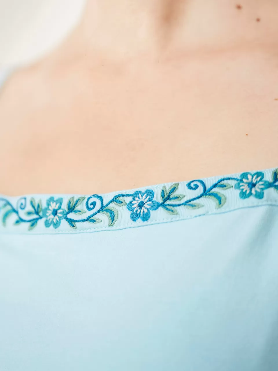 Débardeur Femme Élégant Kimmie - Collection Printemps-Été 2024 | Boutique April Cornell