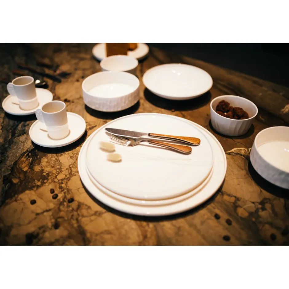 Bol en porcelaine Pomax Leggero - Format compact 11,2 cm x 5,3 cm - Blanc pur pour service élégant

(Alternative plus détaillée : Porcelaine fine Pomax - Bol Leggero pratique Ø11,2 cm - Hauteur 5,3 cm - Blanc nacré pour table contemporaine)