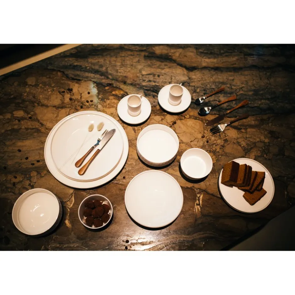 Bol en porcelaine Pomax Leggero - Format compact 11,2 cm x 5,3 cm - Blanc pur pour service élégant

(Alternative plus détaillée : Porcelaine fine Pomax - Bol Leggero pratique Ø11,2 cm - Hauteur 5,3 cm - Blanc nacré pour table contemporaine)