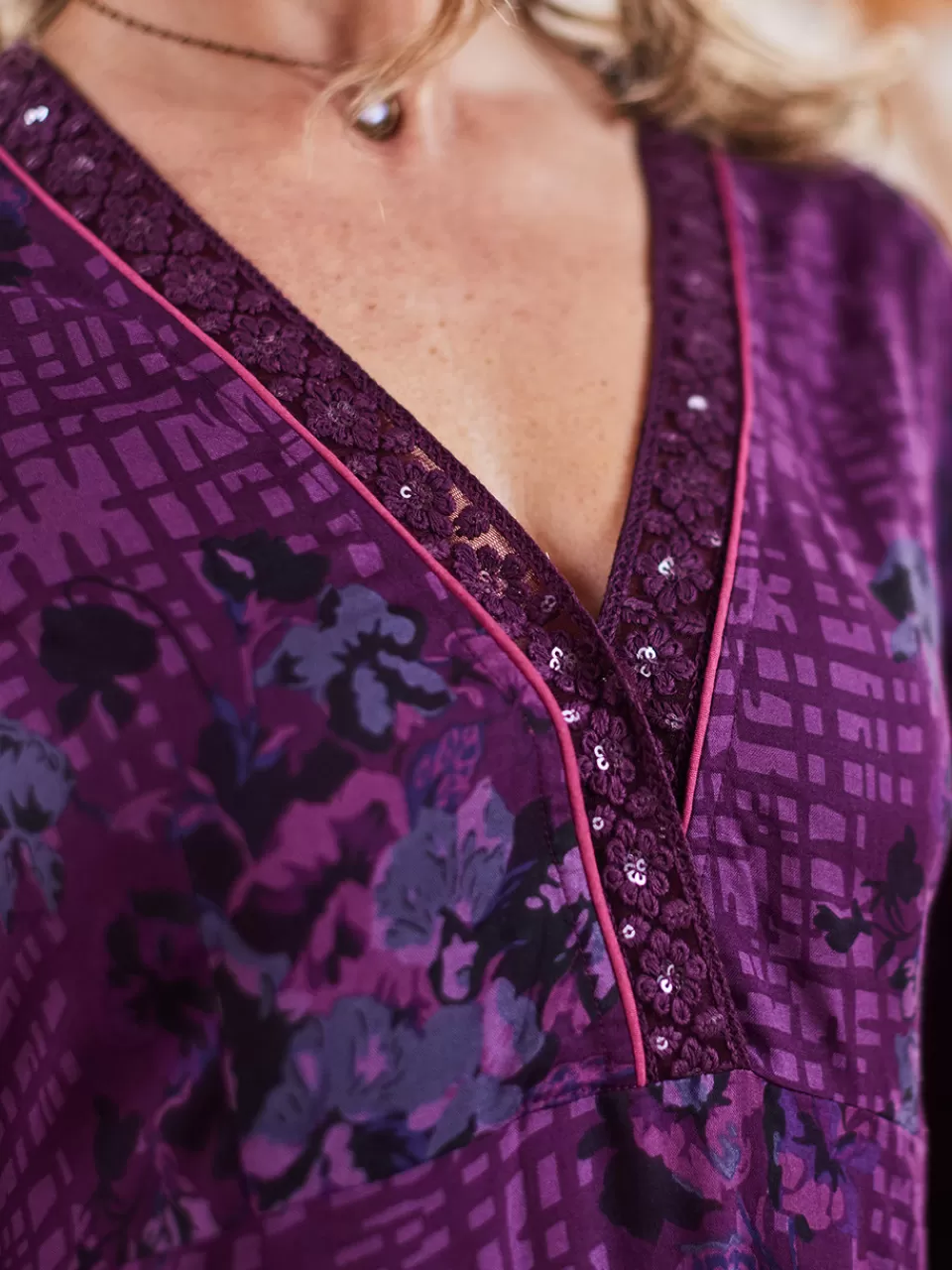 Robe Élégante Lisbon Rose - Collection Exclusive April Cornell | Promotion Printemps Éblouissante