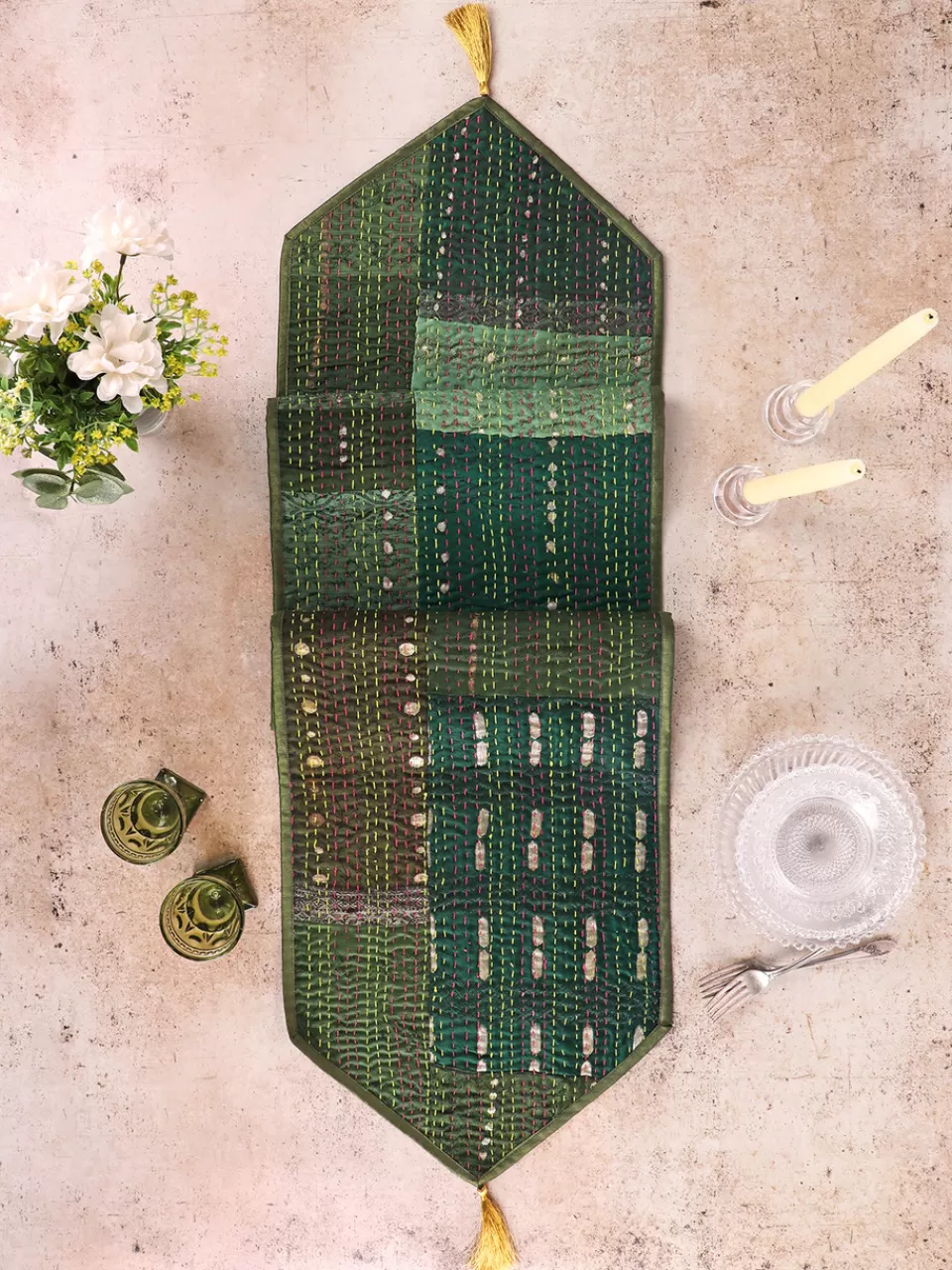 Tapis Kantha Artisanal Vert Forêt • Collection Exclusive April Cornell • Confectionné à la Main avec Soin
