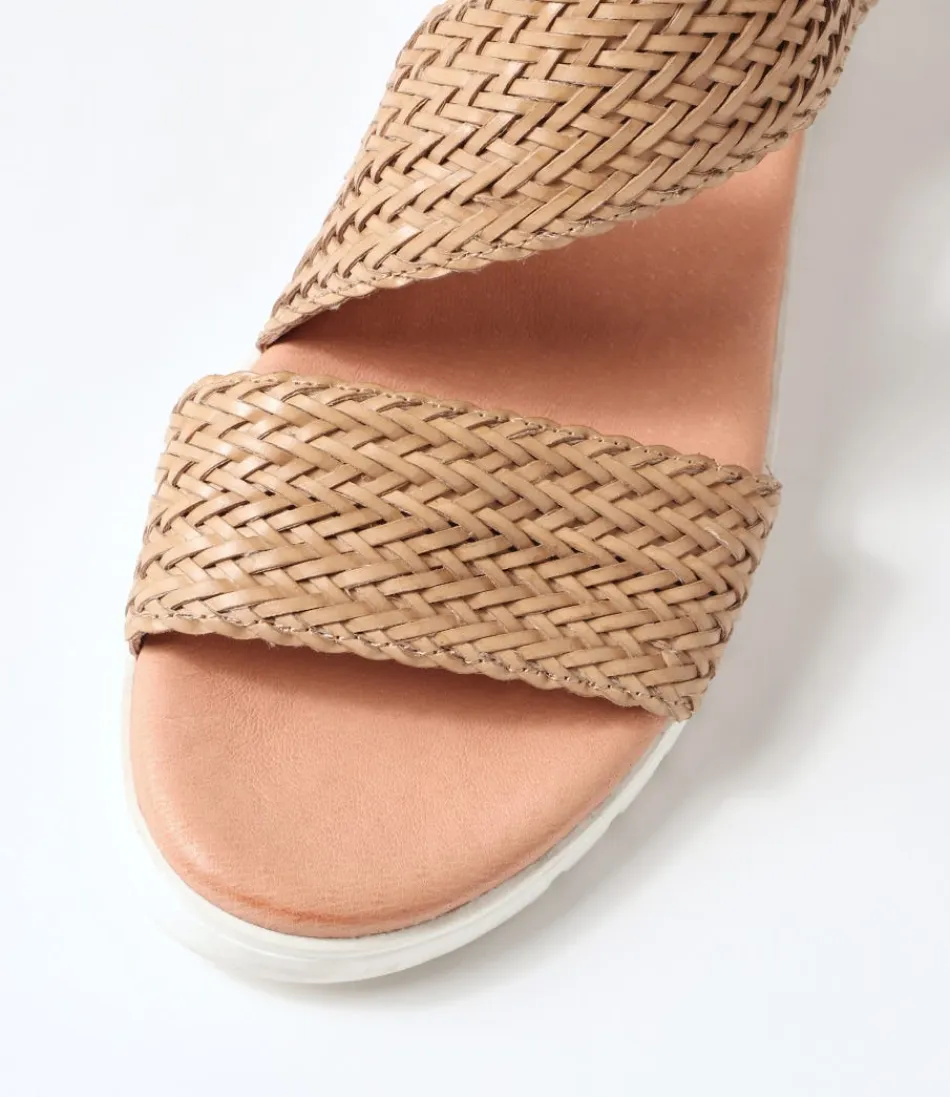 Sandales été DJANGO & JULIETTE - Escarpins compensés en cuir tressé biscuit - Modèle féminin Malkie