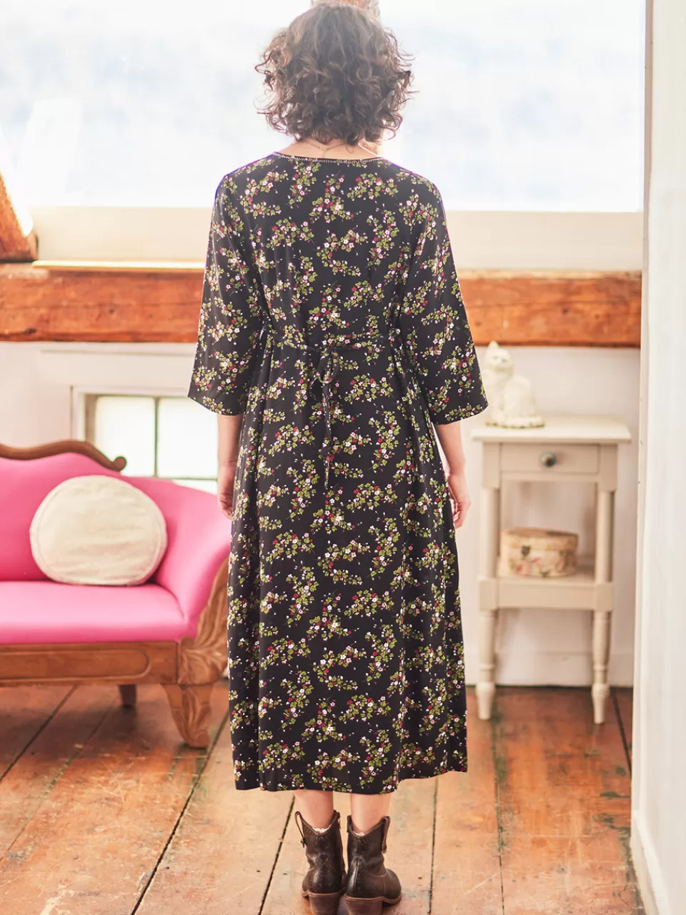Robe Élégante pour Moments Joyeux - Collection Printemps April Cornell - Soldes Exclusives sur Modèles Sélectionnés