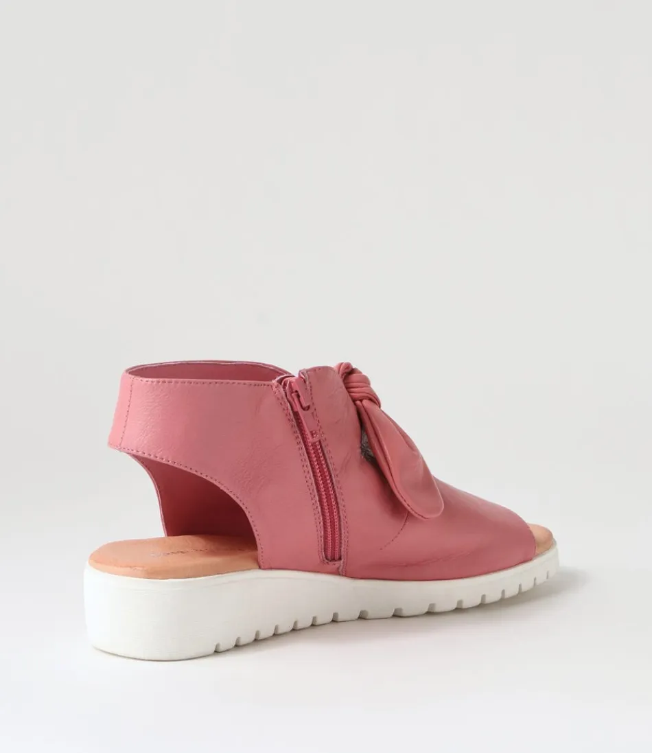Sandales compensées DJANGO & JULIETTE pour femme - Modèle Moneka en cuir souple blanc et rose poudré, idéales pour un look estival