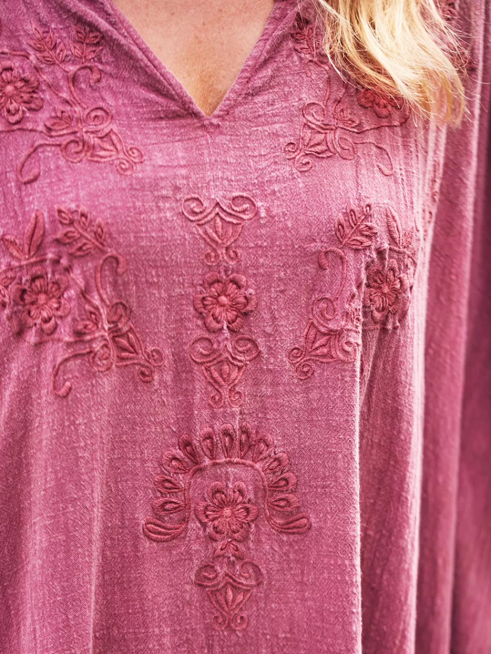 Robe Caftan Élégance Bohème | Nuances de Lavande & Lumière d'Été - Collection Avril-Cornell