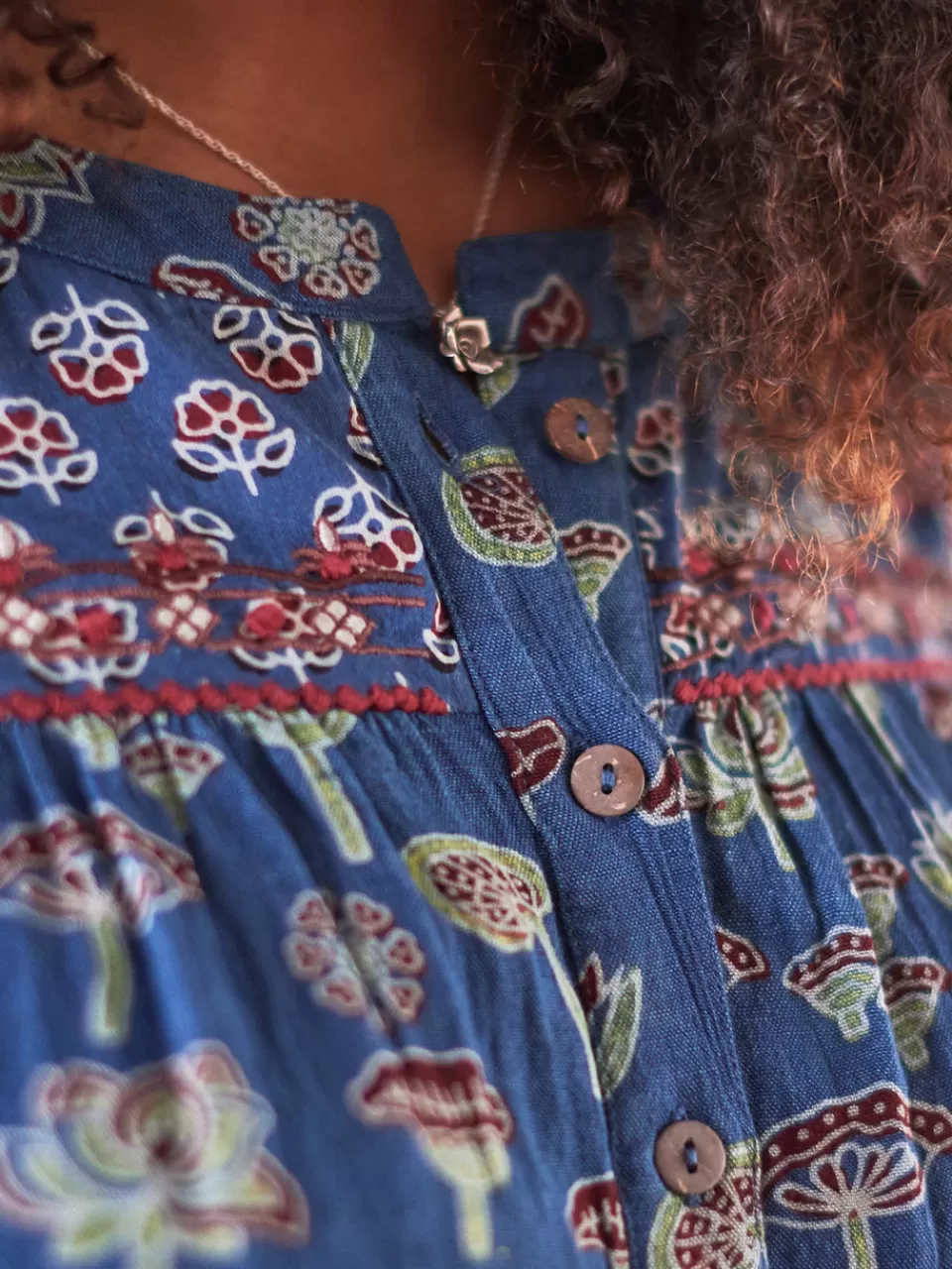 Blouse d'artiste imprimé champignons et fleurs - Collection printanière April Cornell