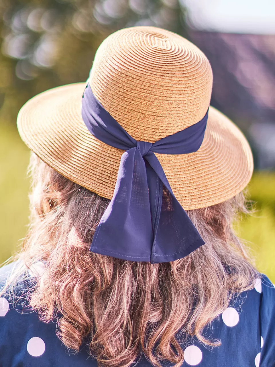 Chapeau de soleil estival New England - Bleu marine élégant par April Cornell