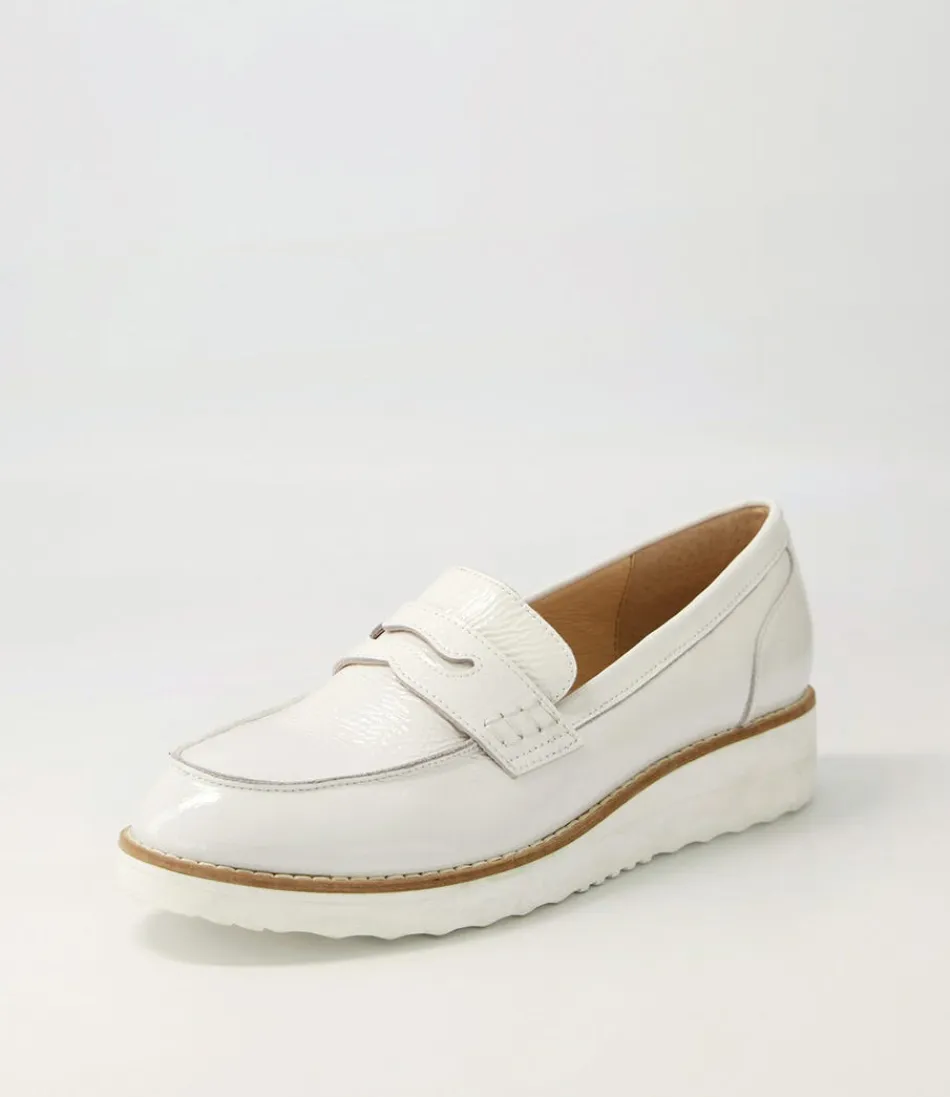 Mocassins Haut de Gamme pour Femme - Brillant Blanc Verni - Chaussures Plates Confortables OLEY 

(Version sophistiquée avec : marque en fin de phrase, ajout de traits d'union, variante de 