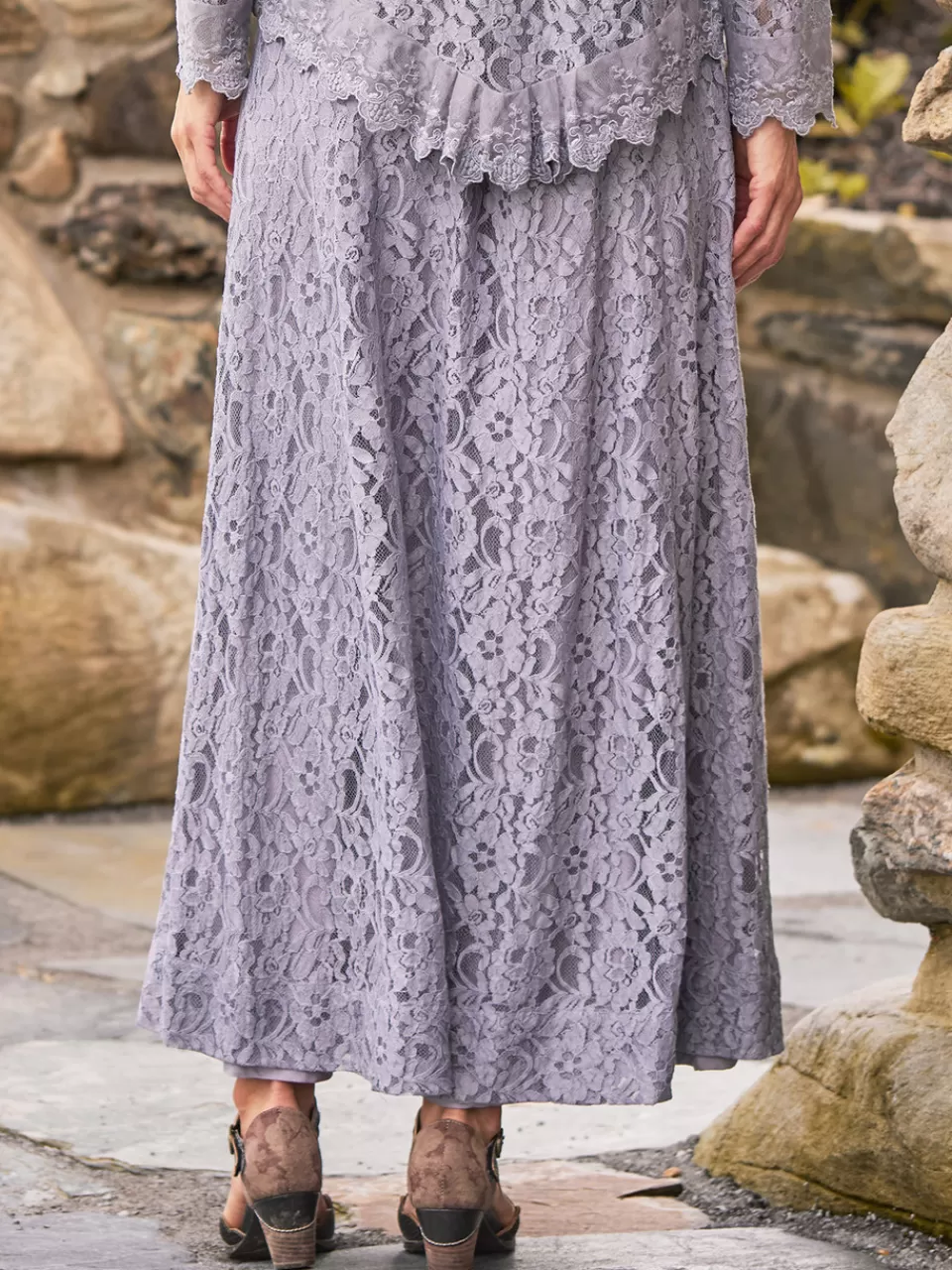 Jupette Opérette en Dentelle Aérienne - Collection Printemps April Cornell - Élégance Romantique à Petit Prix