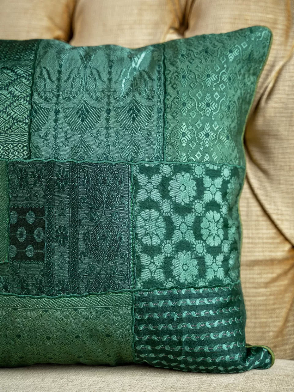 Housse de coussin en brocart décoratif - Vert forêt profond | Promotion printanière April Cornell