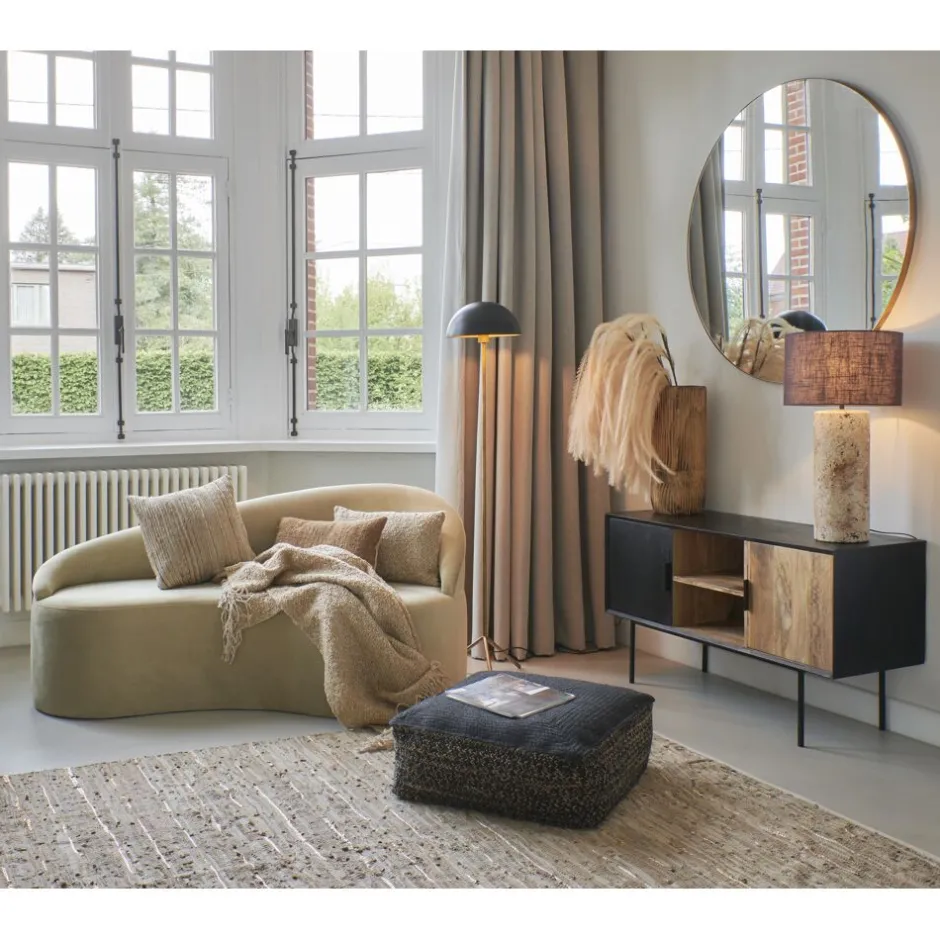 Décoration Murale Pomax Fleurs-PLUM'O - Plume stylisée en métal doré et synthétique - Hauteur 106 cm - Coloris nuage 

Idéale pour sublimer votre intérieur, cette création contemporaine allie légèreté métallique et touche organique. Dimensions généreuses (1m06) pour un effet visuel saisissant.