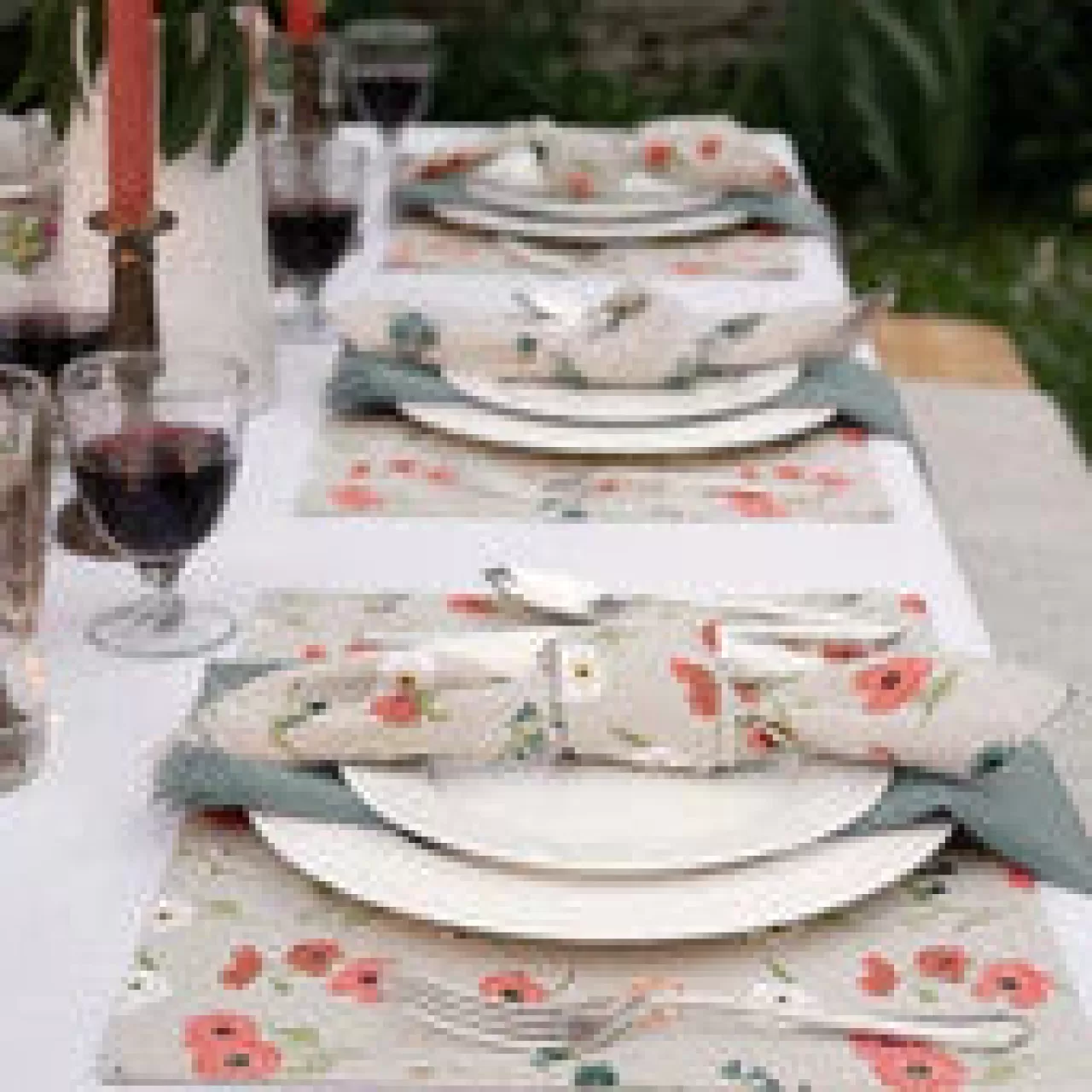 Nappe de Table Printanière Sophie Allport – Motif Champ de Coquelicots Décoratif