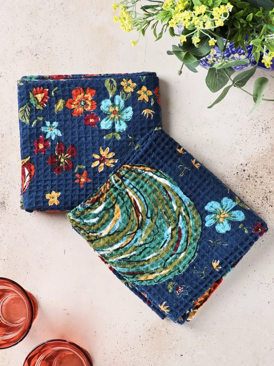 April Cornell - Duo de serviettes à thé décoratives motif coq bleu marine