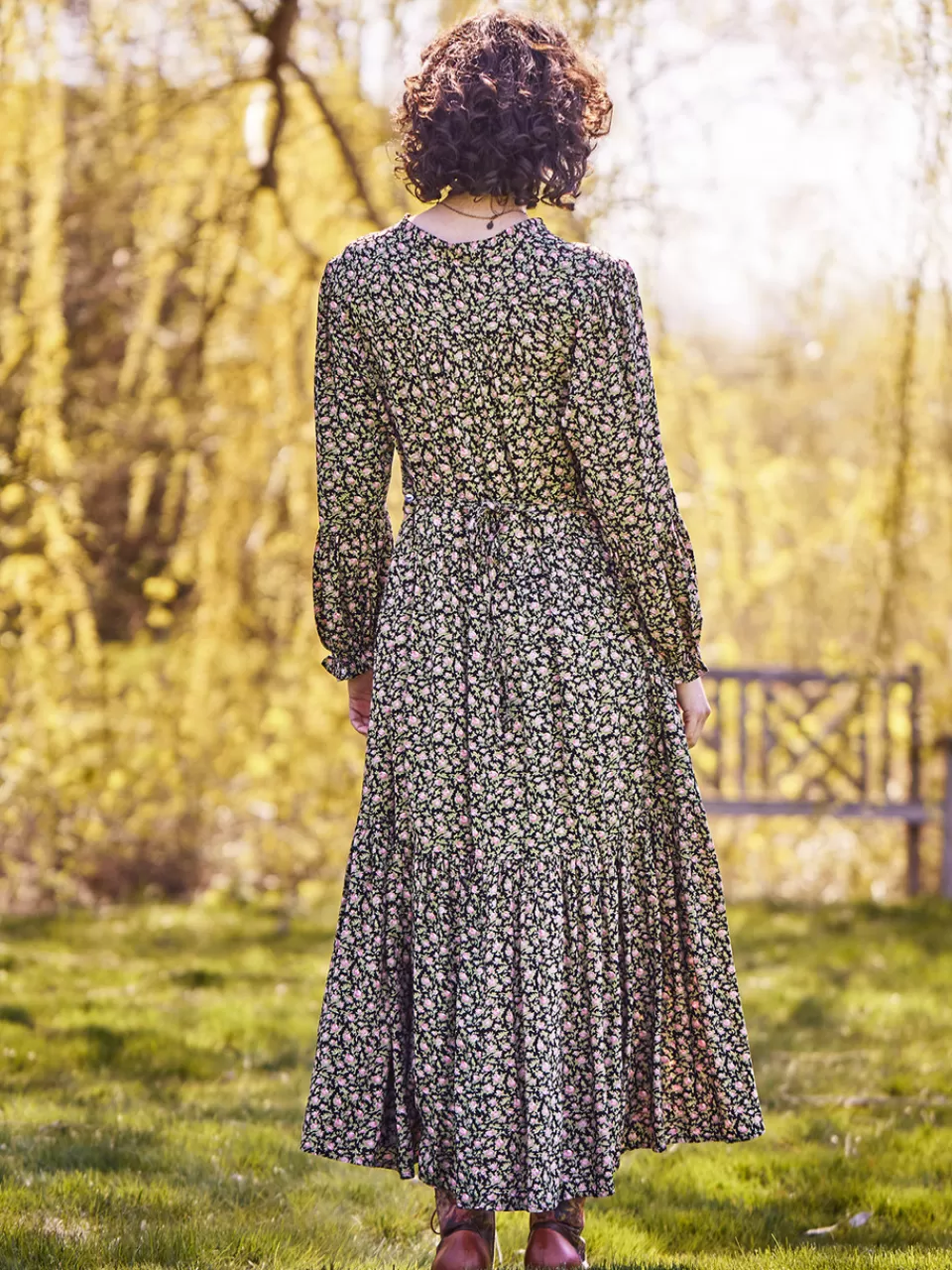 Robe Printemps Romantique - Collection Exclusivité April Cornell avec Motif Bourgeon Tendance Élégante