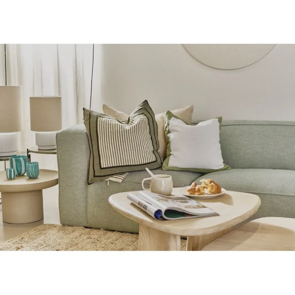 Coussin décoratif Pomax Saint-Tropez - Tissage mixte lin-coton - Format carré 60 cm - Vert prairie - Style méditerranéen intemporel
